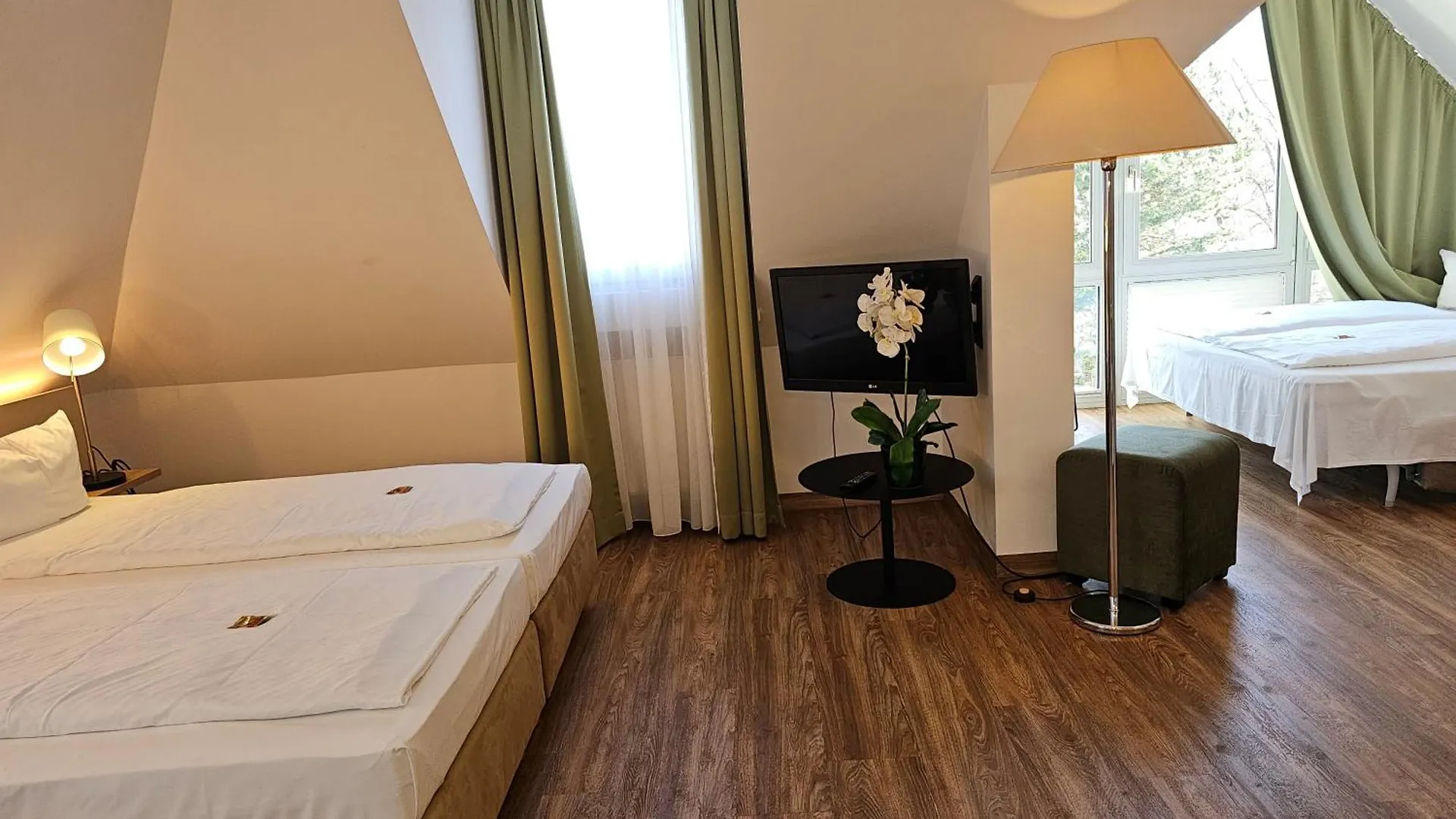 Hotel Alpha Núremberg 3*,  Alemania